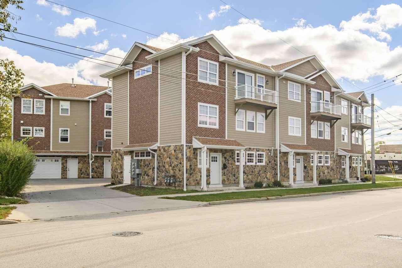 205 Fox St - Photo 7 of 25