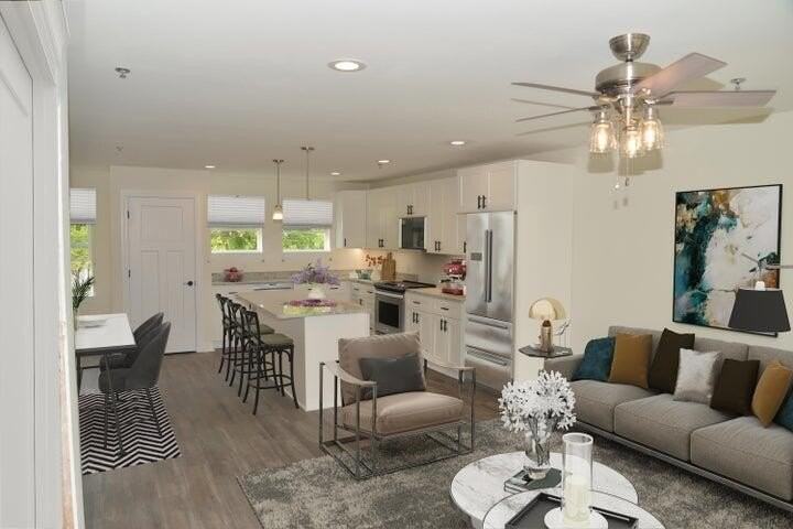 208 Grand Ave #3 - Photo 4 of 25