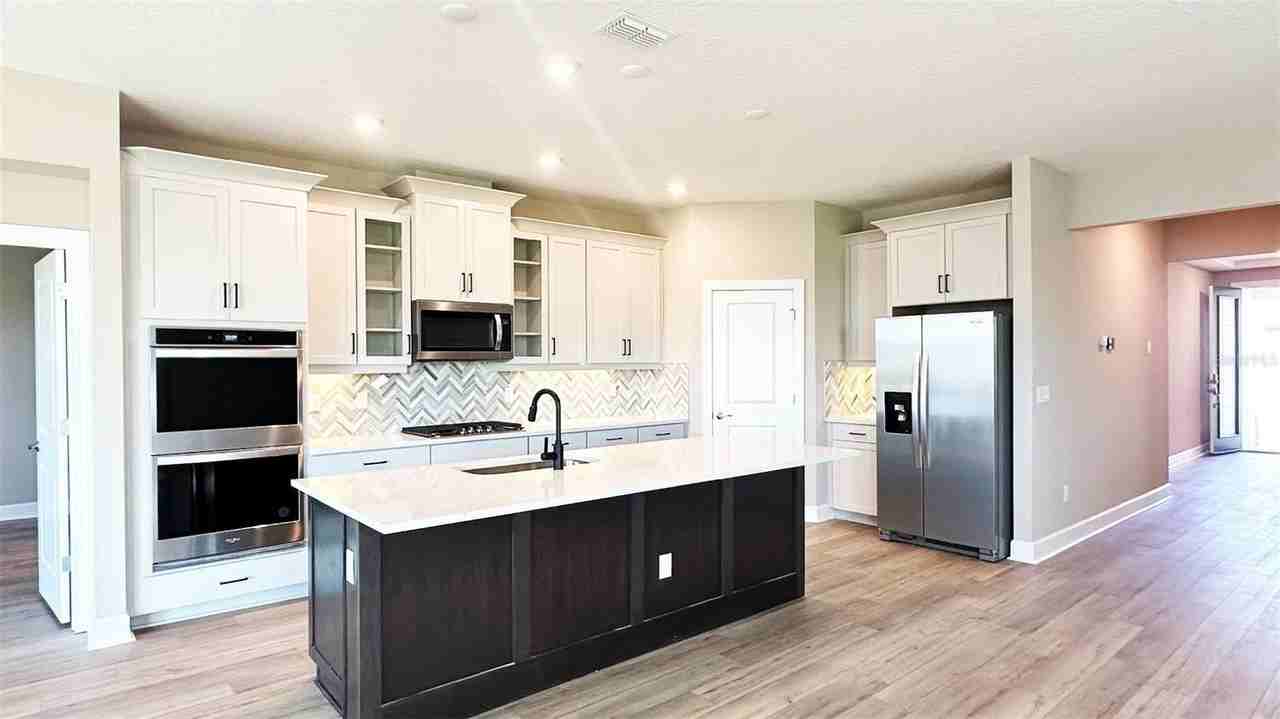 3626 Savanna Palms Ct - Photo 5 of 45