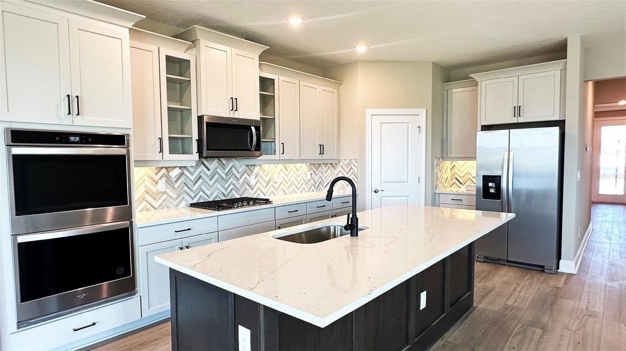 3626 Savanna Palms Ct - Photo 7 of 45