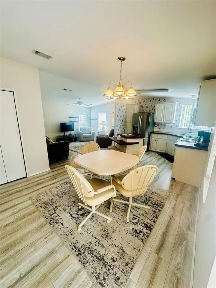 2305 69th Ave W - Photo 3 of 38