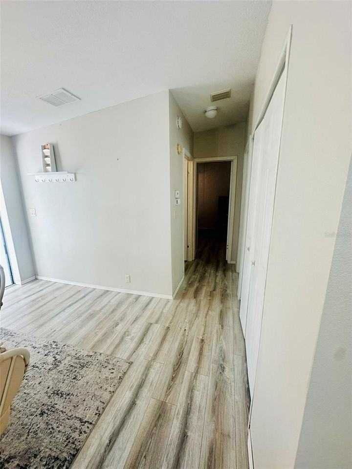 2305 69th Ave W - Photo 6 of 38