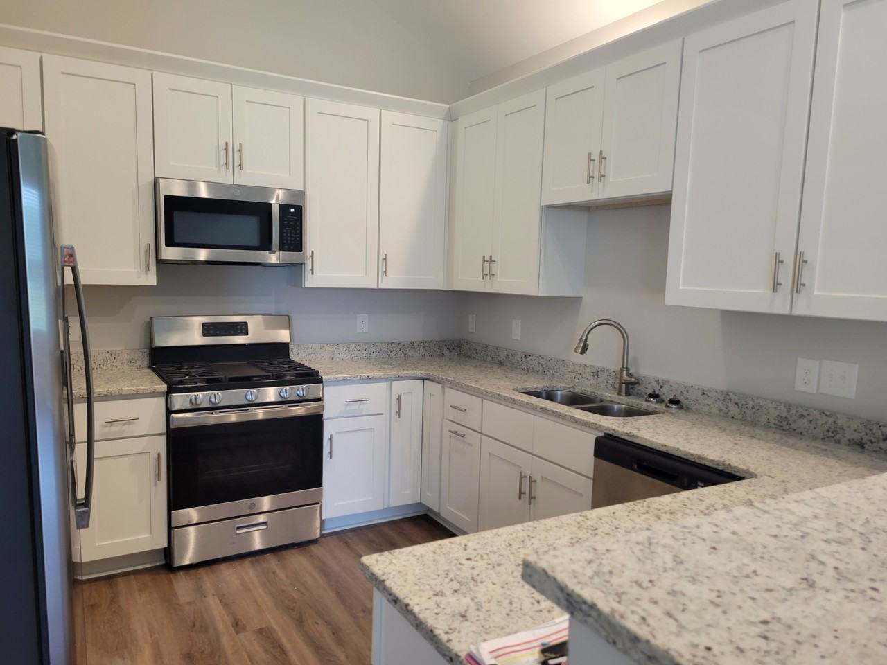 2164 Briarpatch Dr #1 - Photo 4 of 8