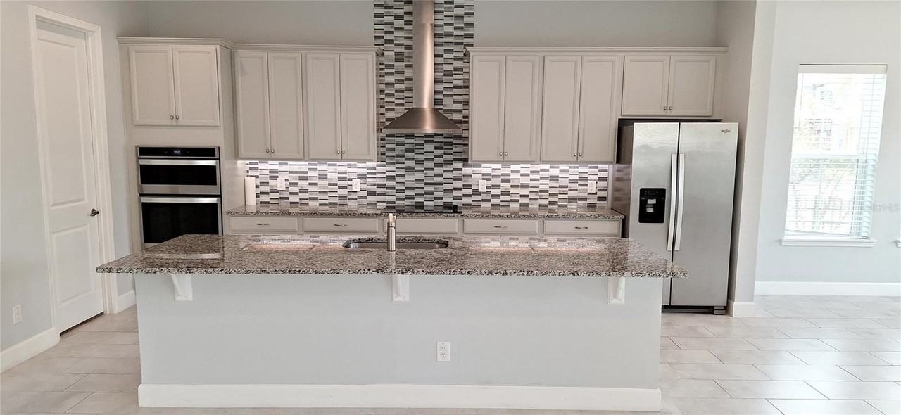 13703 Lippman Aly - Photo 4 of 50