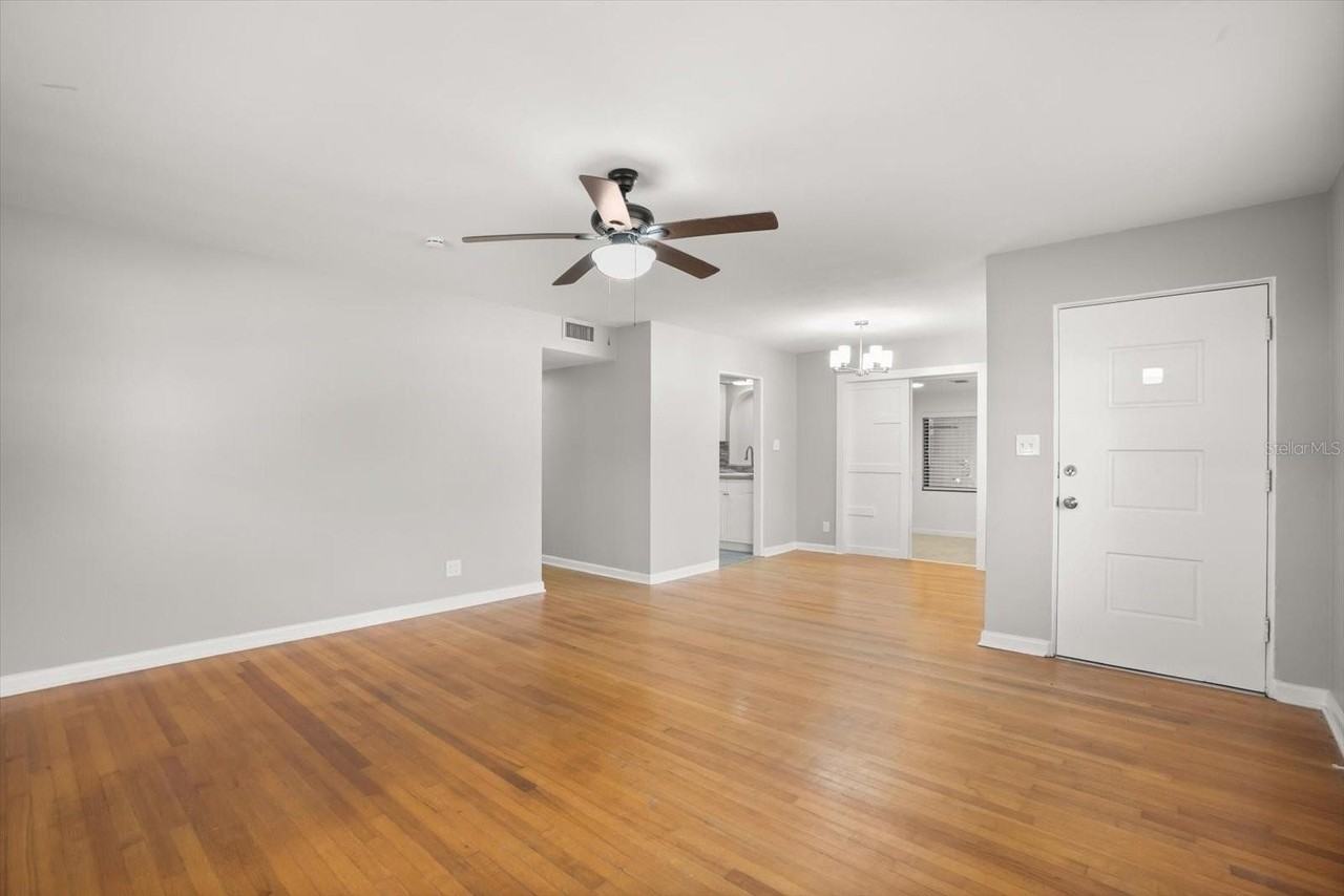 524 Byron Rd - Photo 6 of 33