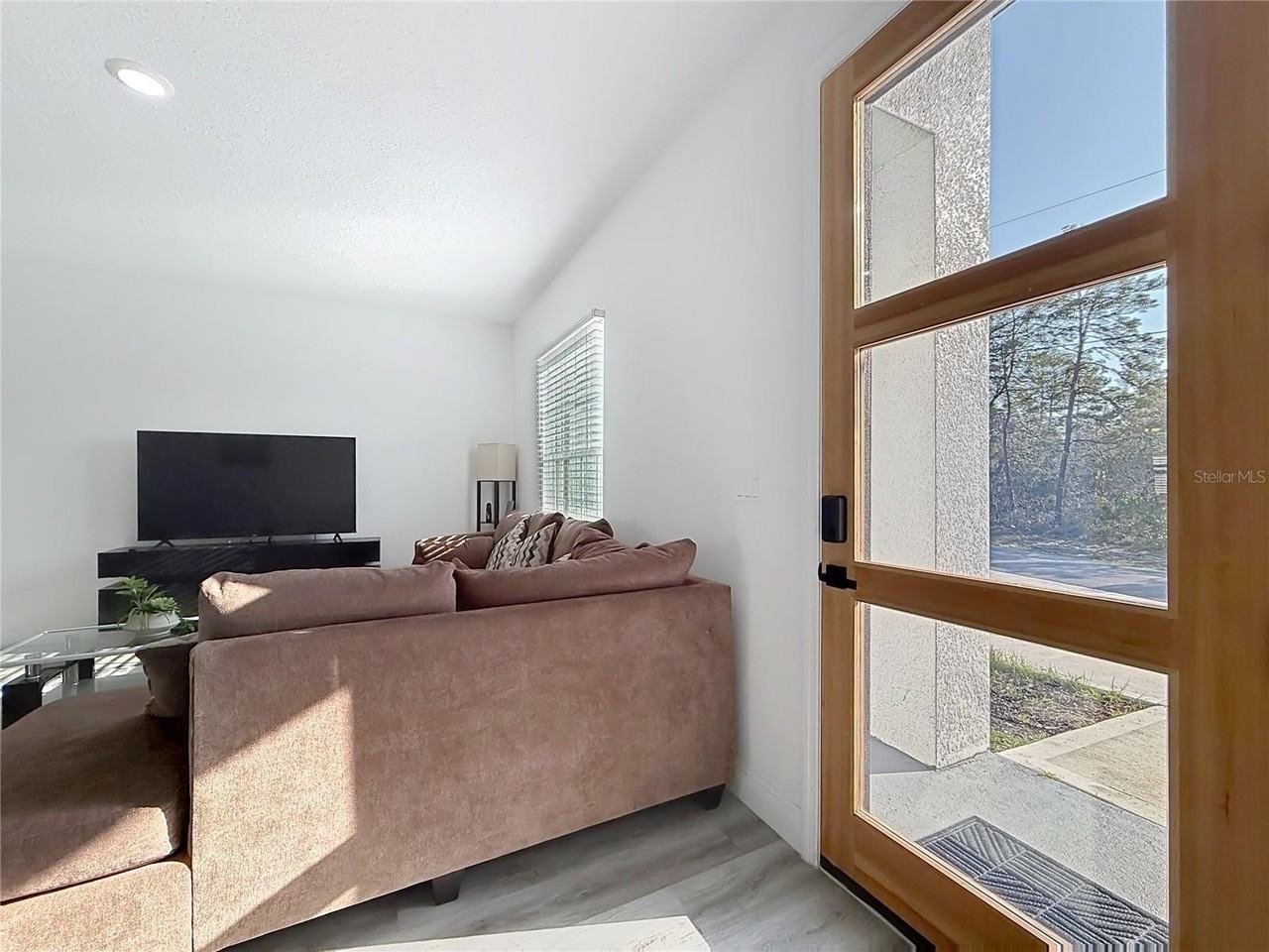 16950 Sw 42nd Avenue Rd - Photo 5 of 43