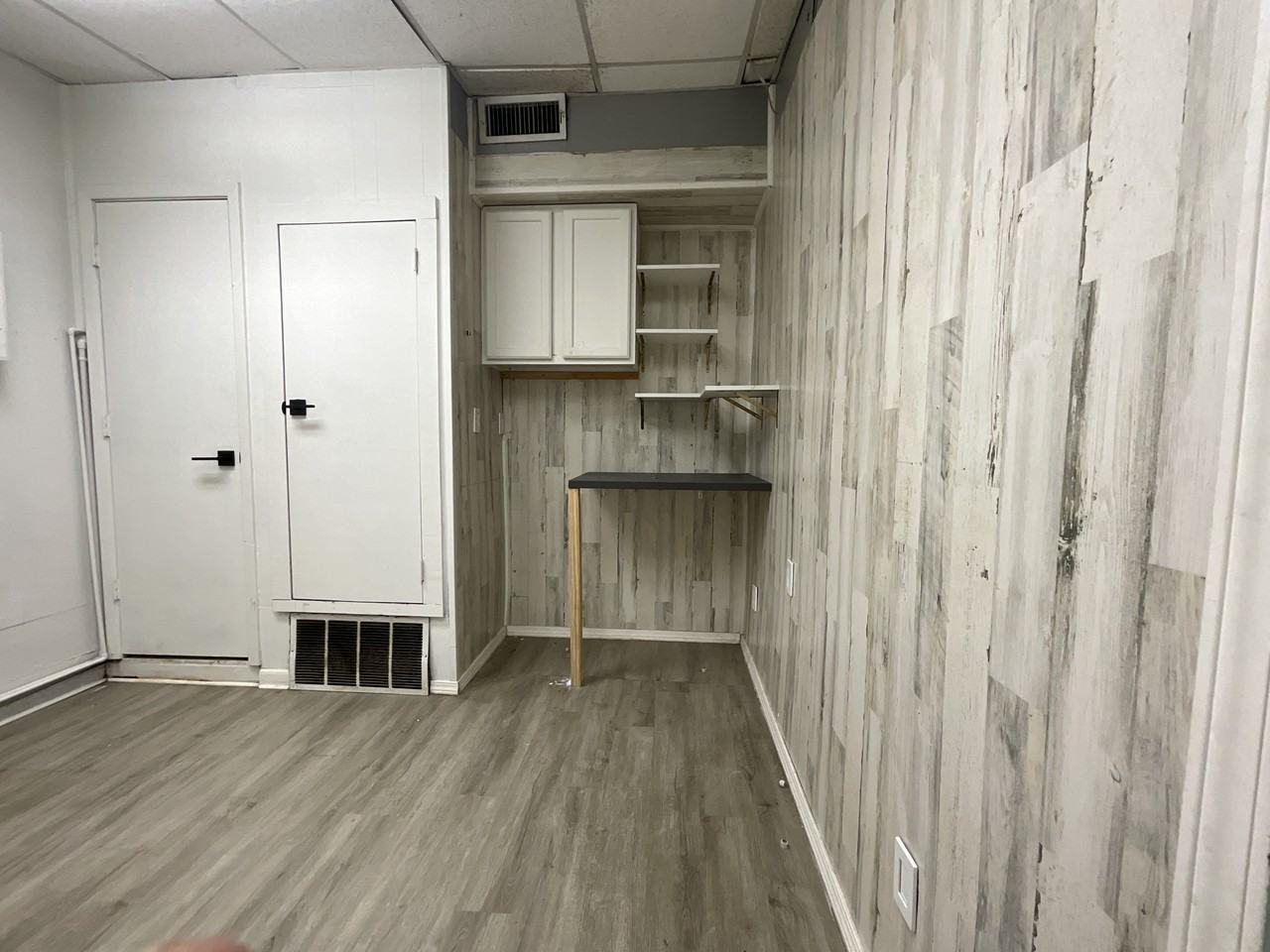 143 W Dallas St #1 - Photo 6 of 8