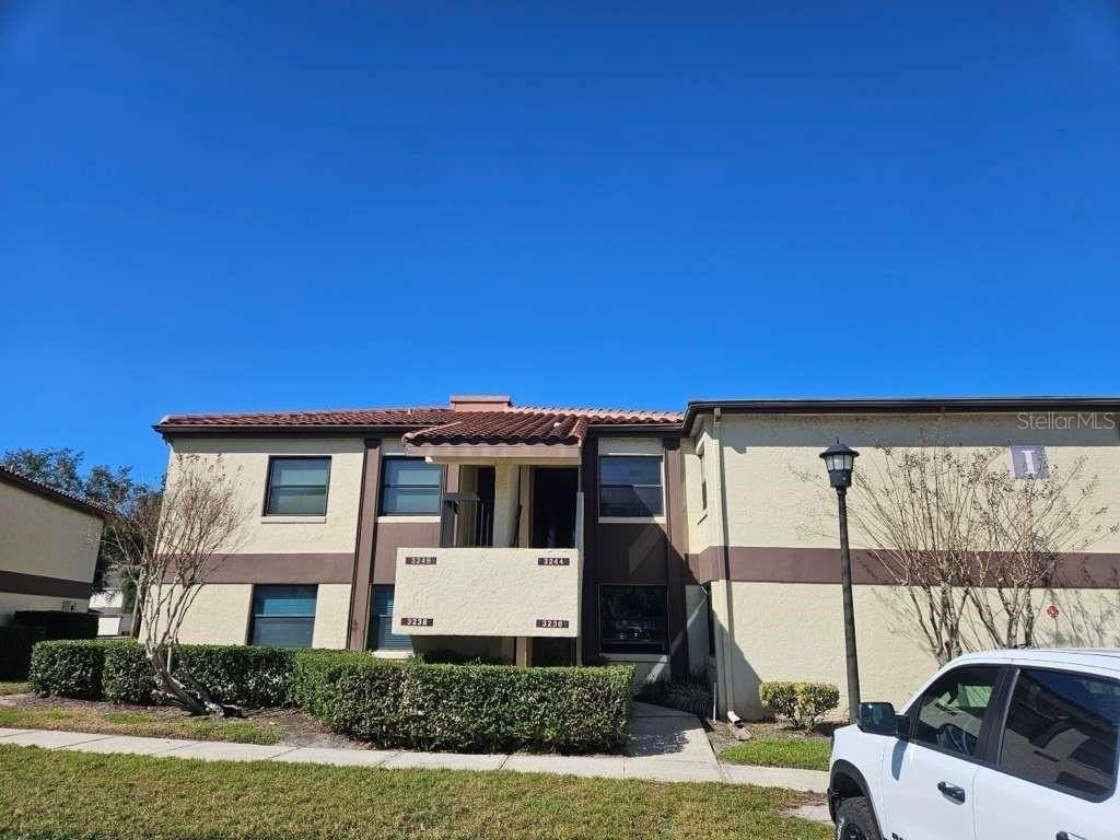 3244 Candle Ridge Dr #202