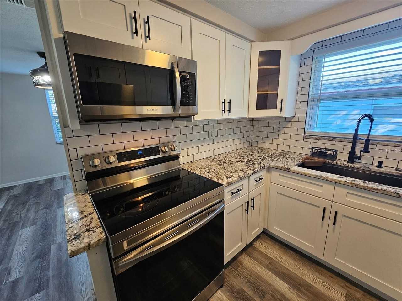 4849 Camphor Ave - Photo 3 of 27