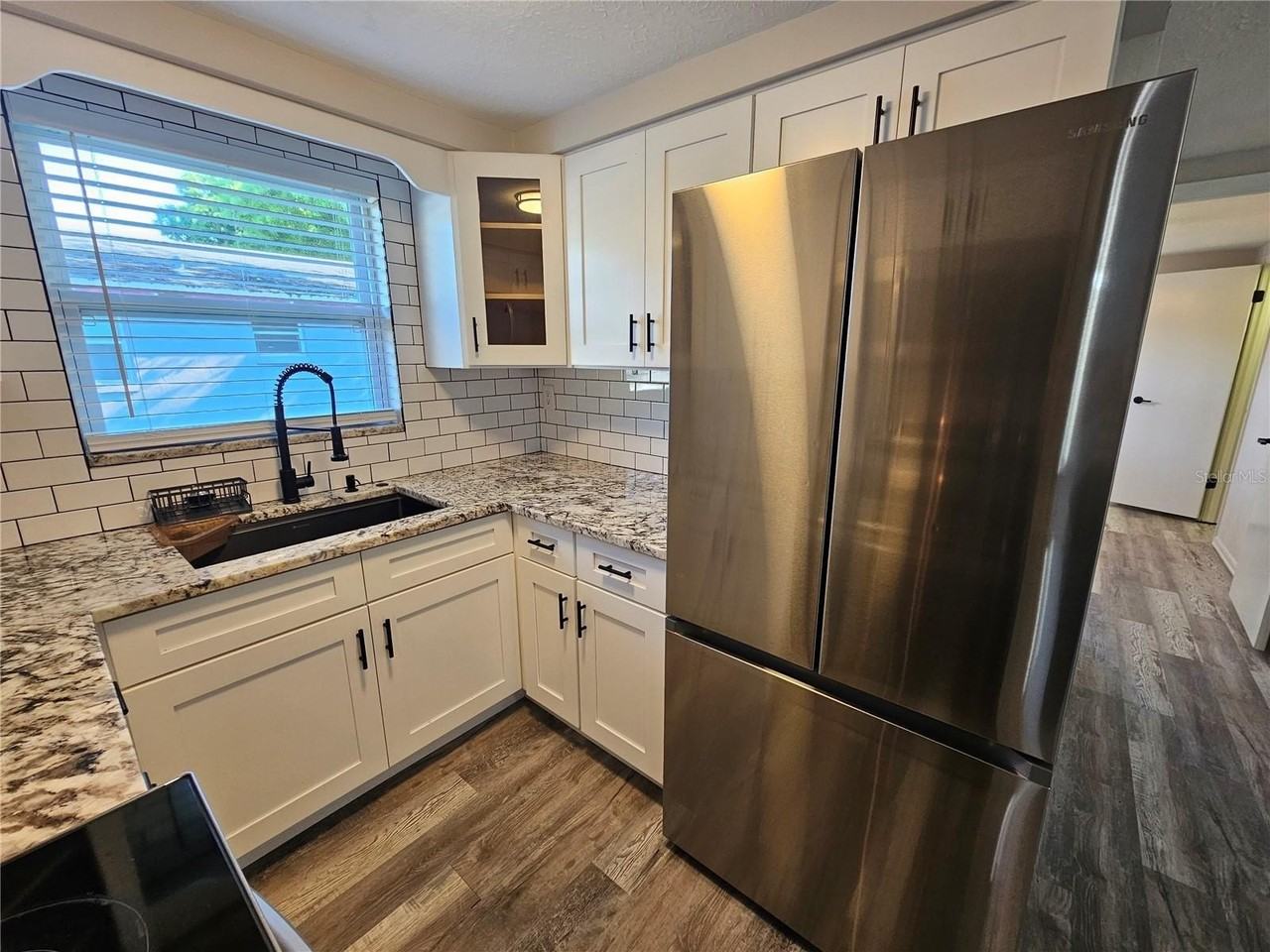 4849 Camphor Ave - Photo 4 of 27