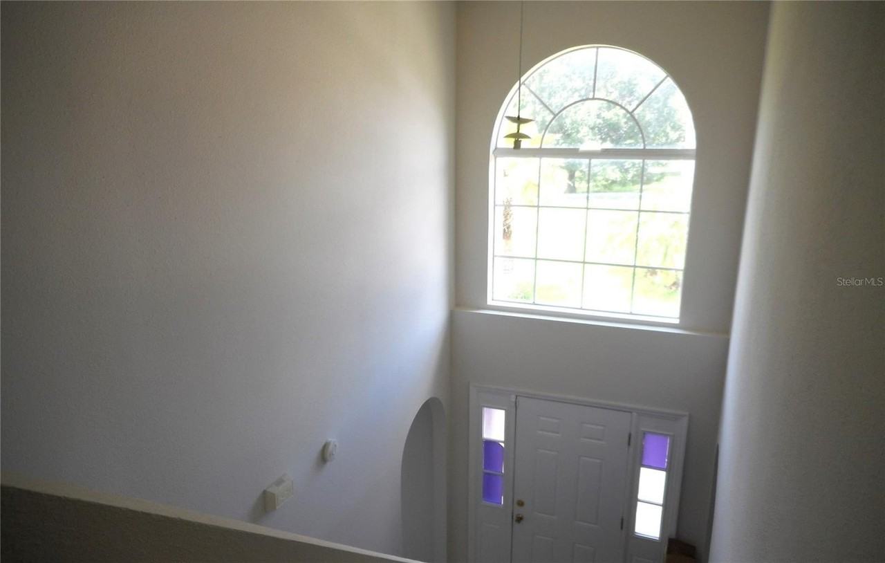 950 Derbyshire Dr - Photo 5 of 12