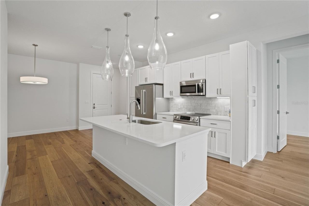 600 3rd Ave S #307 - Photo 7 of 32