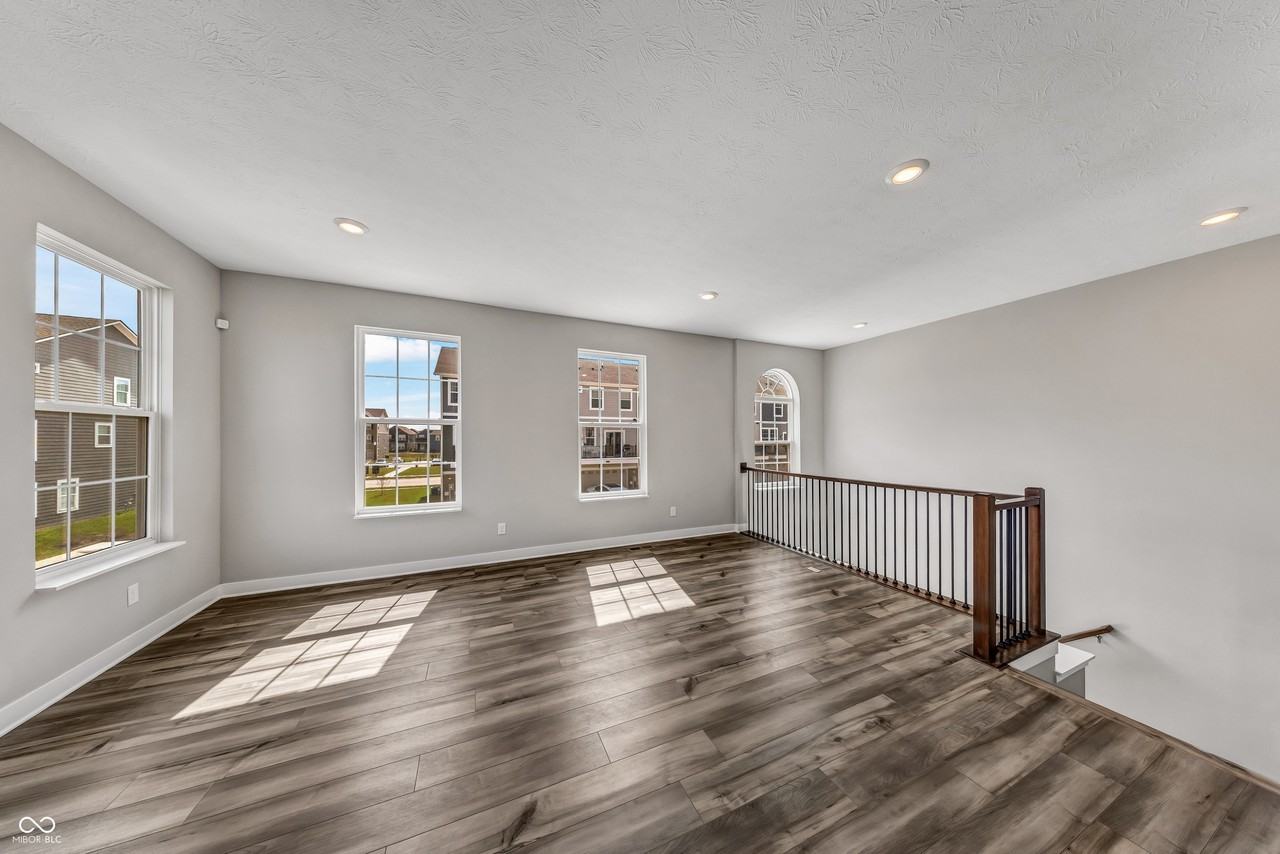 6988 Sunstone Pl - Photo 3 of 15