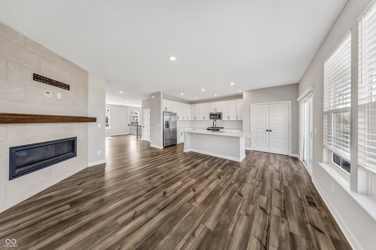 6988 Sunstone Pl - Photo 5 of 15