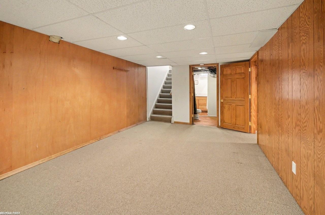 3902 Springer Ave - Photo 6 of 22