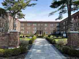 180 Hilton Ave Apt A3 - Photo 1 of 1