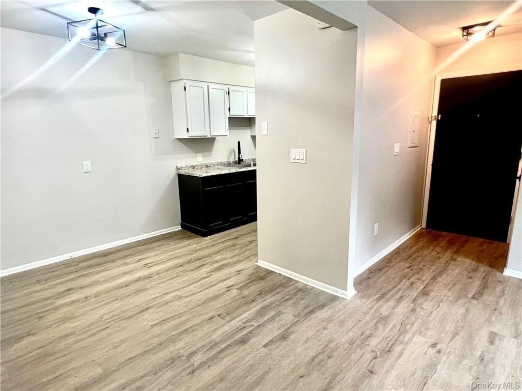 1319 Cole St Unit B23 - Photo 6 of 22