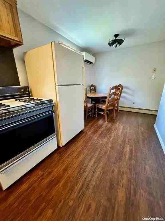 1773 Casper Ave - Photo 2 of 10