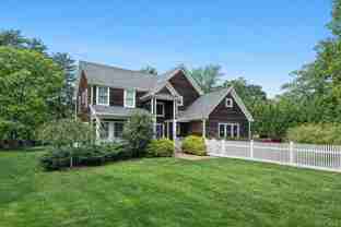 134A Montauk Hwy - Photo 1 of 1