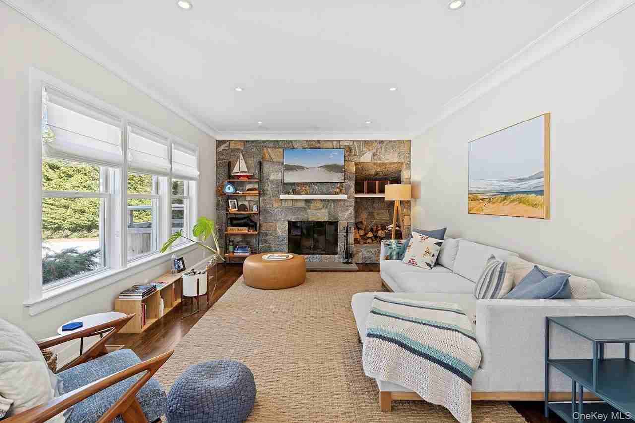 134A Montauk Hwy - Photo 5 of 16