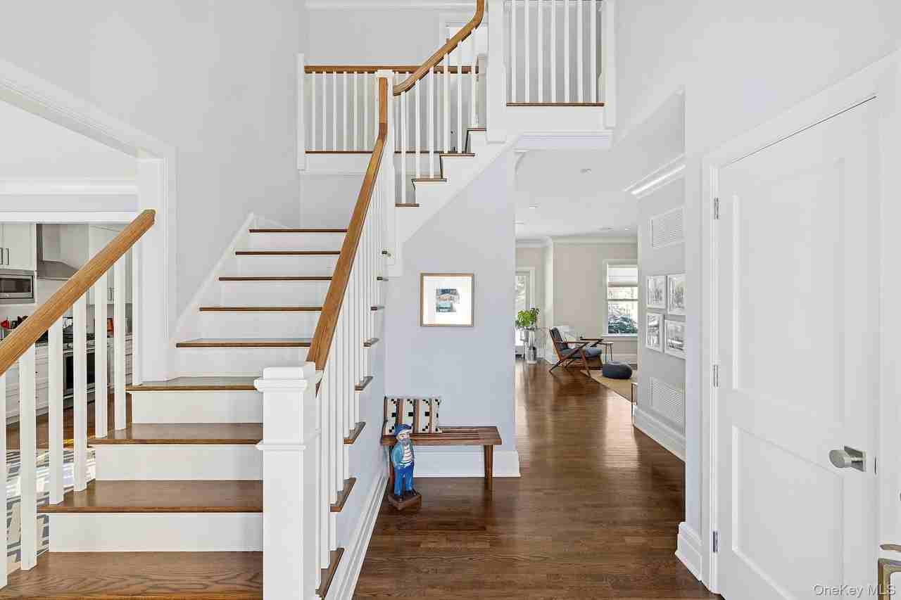 134A Montauk Hwy - Photo 7 of 16