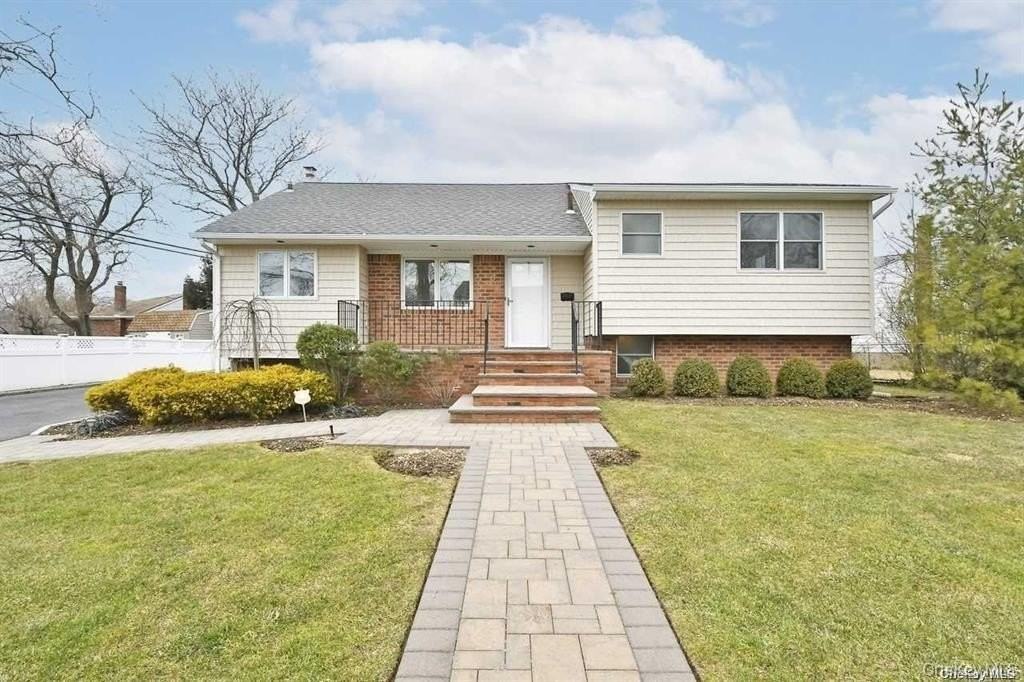 6 Patricia St - Photo 2 of 17