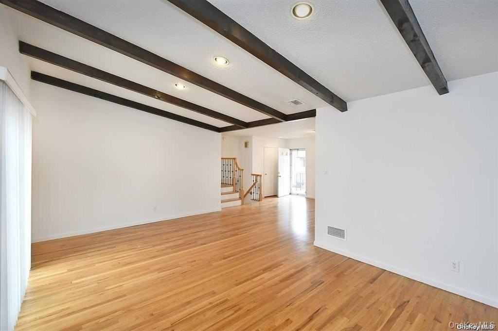 6 Patricia St - Photo 7 of 17