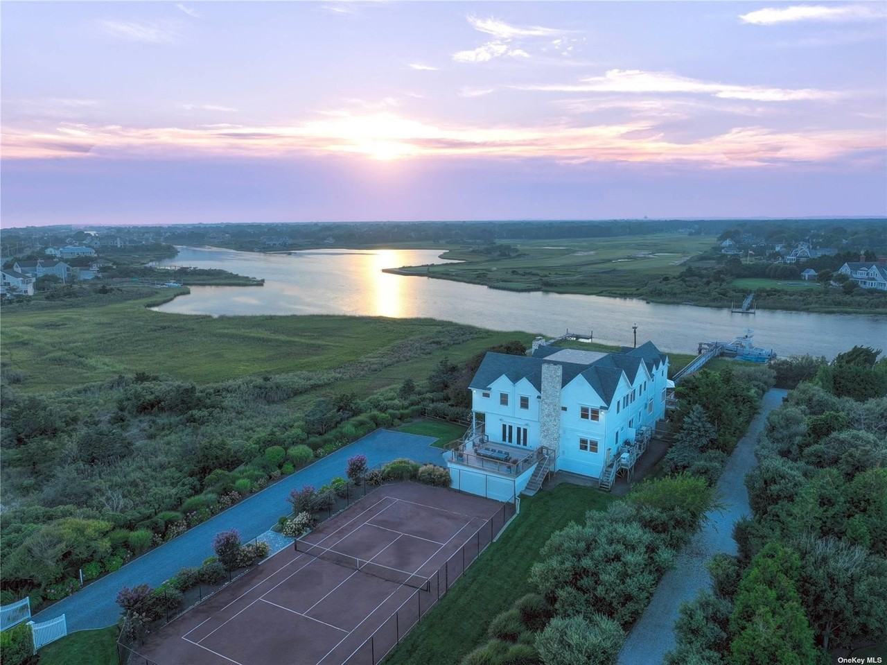157 Dune Rd - Photo 2 of 36