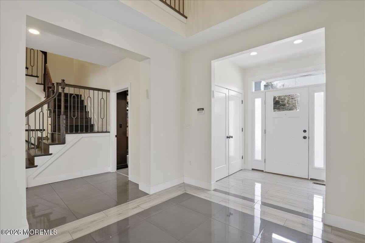 475 Monmouth Pl - Photo 6 of 50