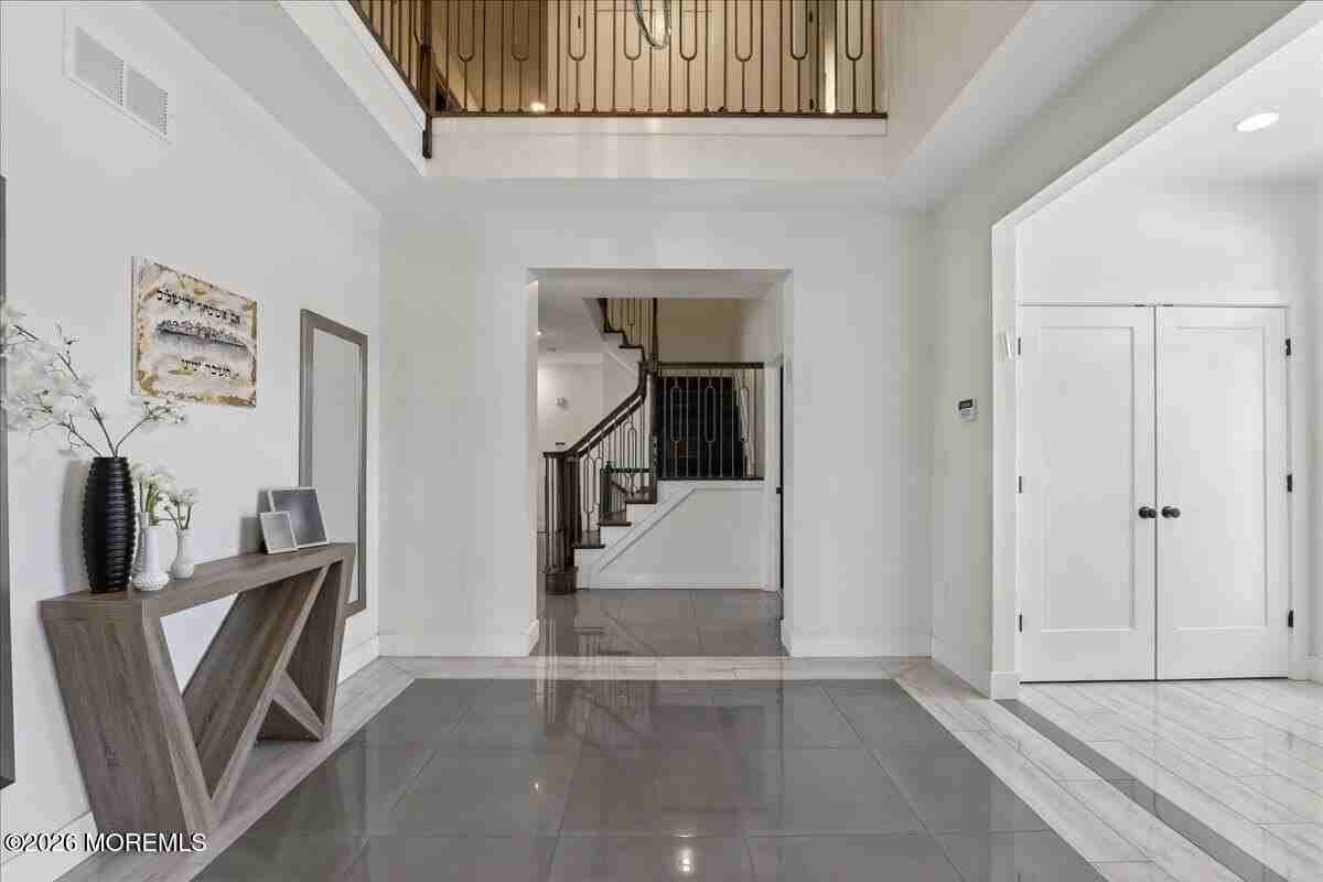 475 Monmouth Pl - Photo 7 of 50