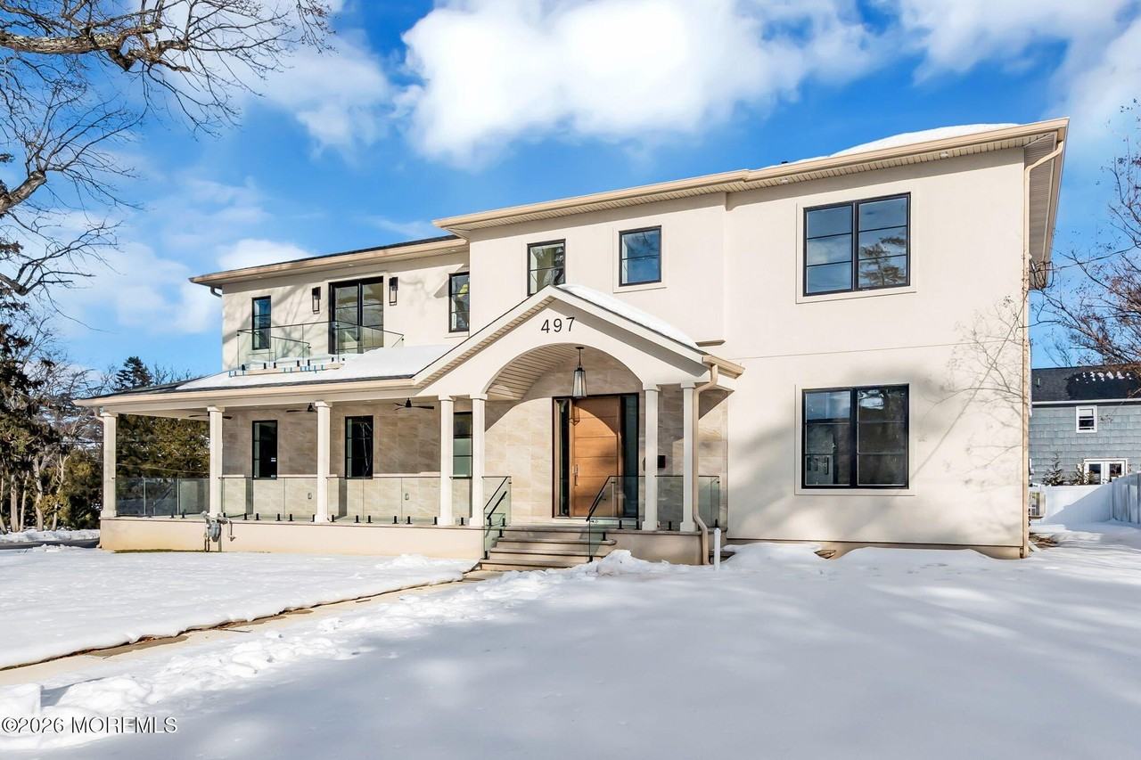 497 Norwood Ave - Photo 3 of 50