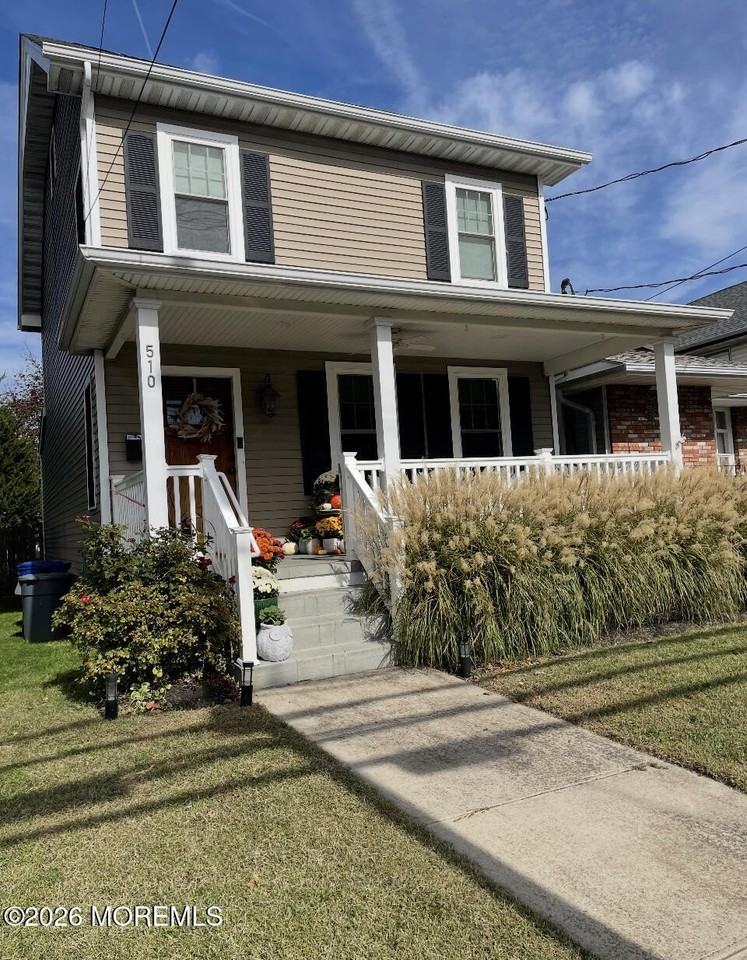 510 Lareine Ave - Photo 2 of 22