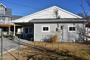 featured image of 1029 Radio Rd