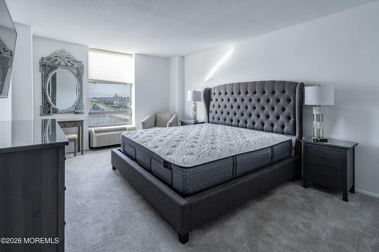 787 Ocean Ave #508 - Photo 7 of 25