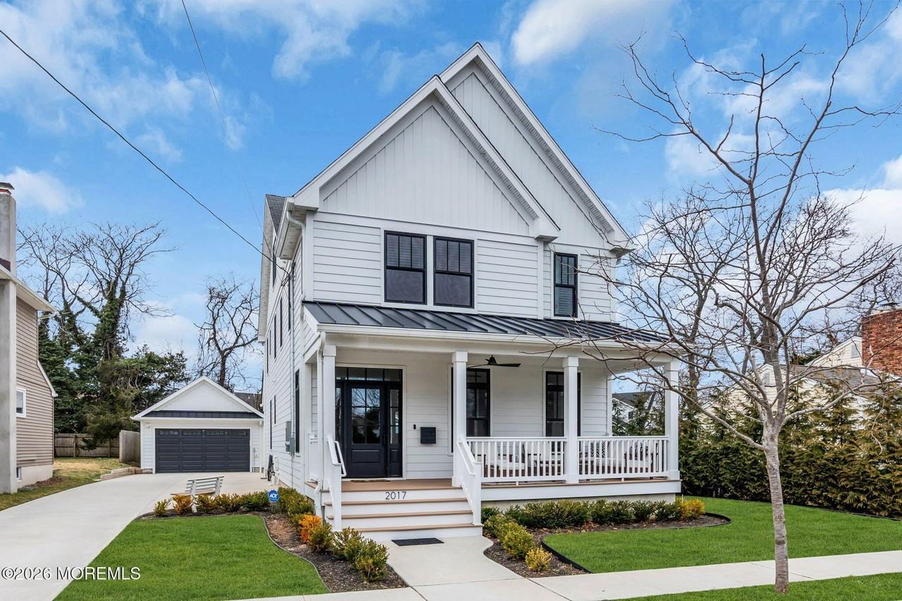 2017 5th Ave - Photo 2 of 34