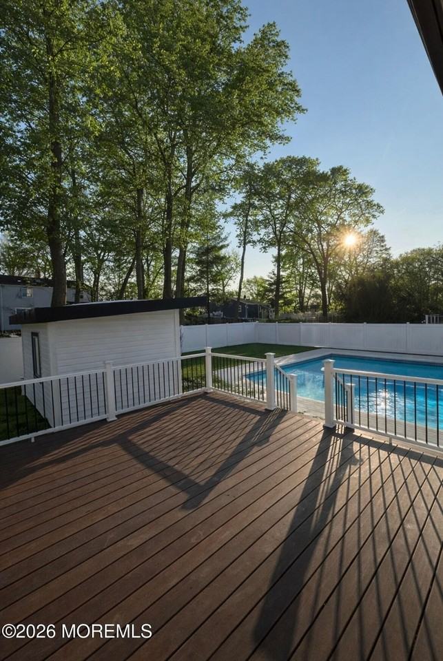 20 Roslyn Dr - Photo 2 of 13