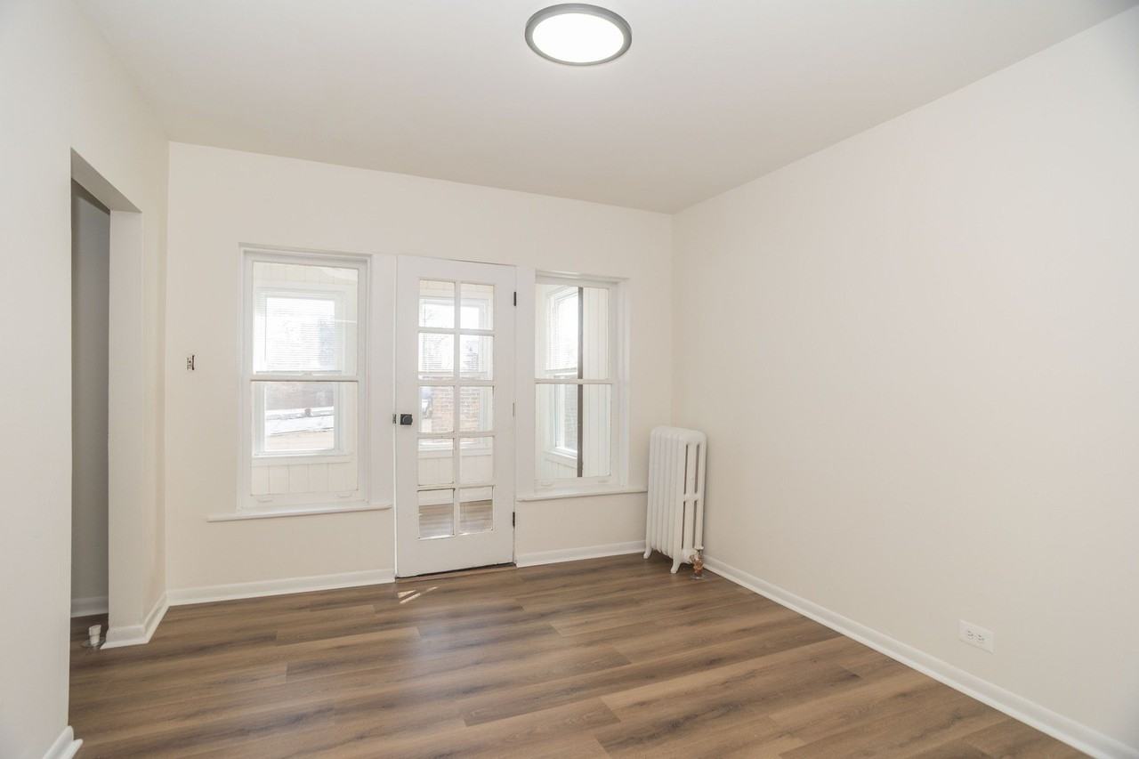 6405 N Hamilton Ave Apt 2 - Photo 5 of 12