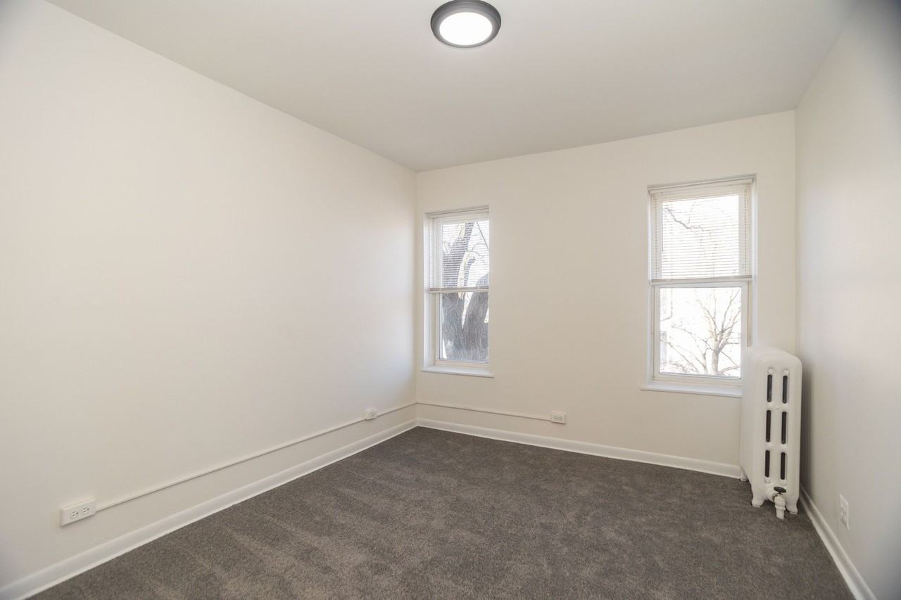 6405 N Hamilton Ave Apt 2 - Photo 7 of 12