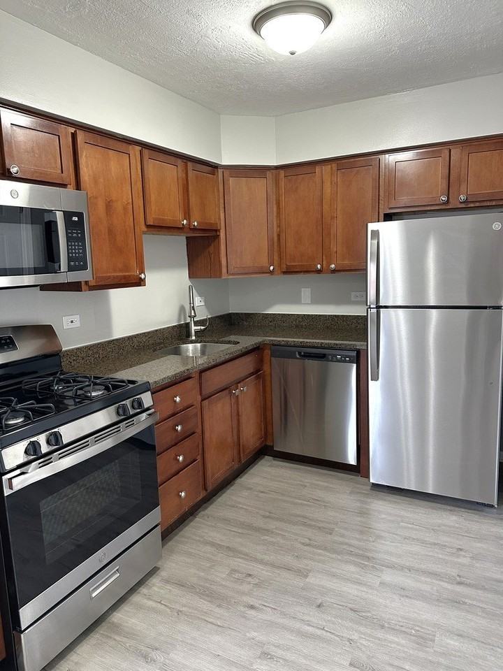 8635 S 84th Ct Unit 2s - Photo 2 of 12