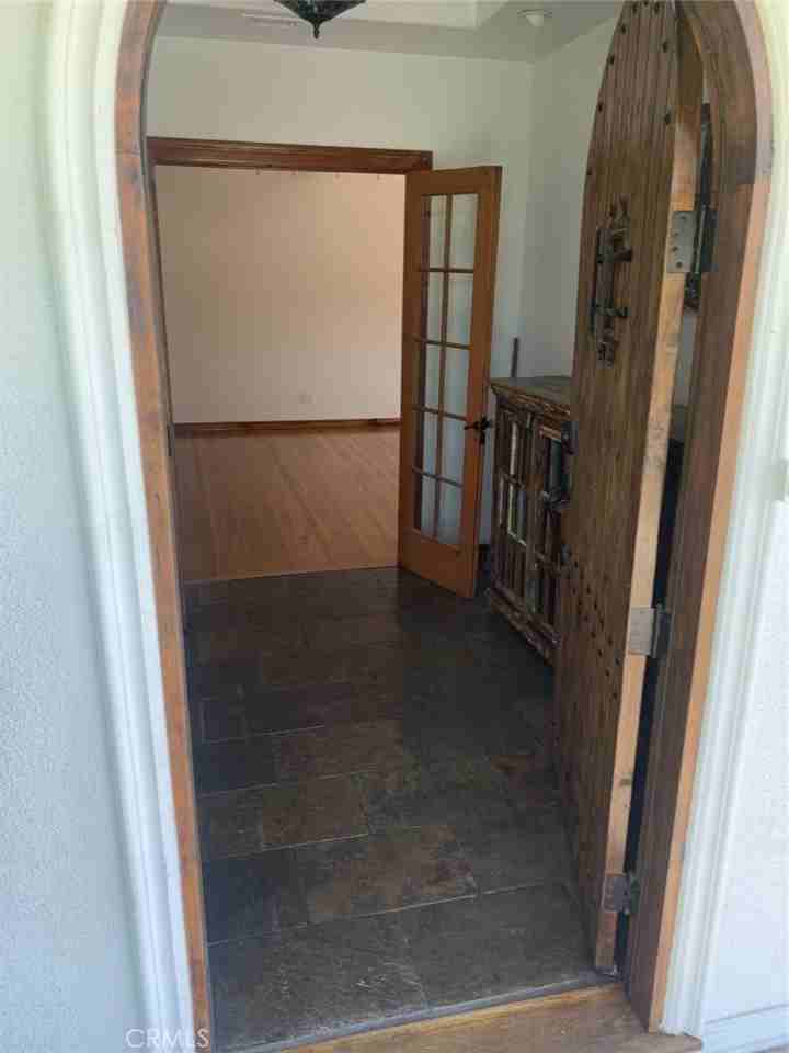 1718 Cleveland Rd - Photo 7 of 44