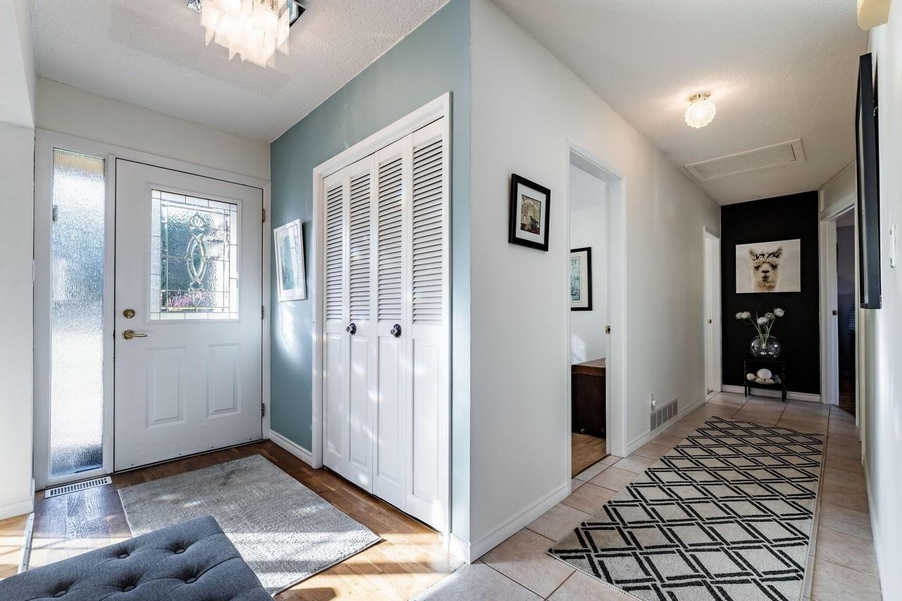 5117 12 Avenue - Photo 2 of 20