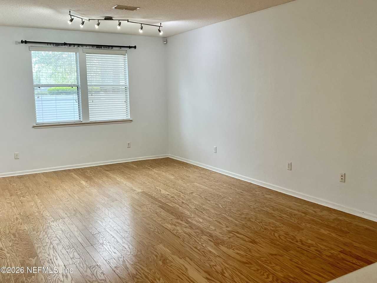 12337 Sand Pine Ct - Photo 6 of 27