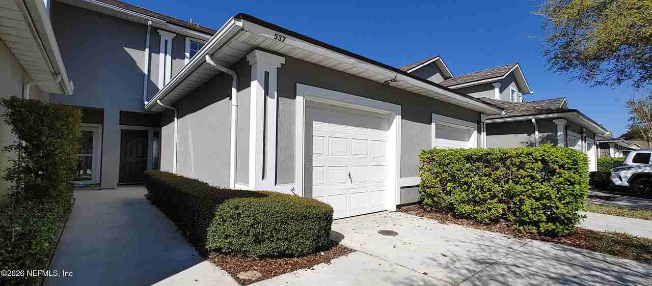 537 Scrub Jay Dr - Photo 2 of 12