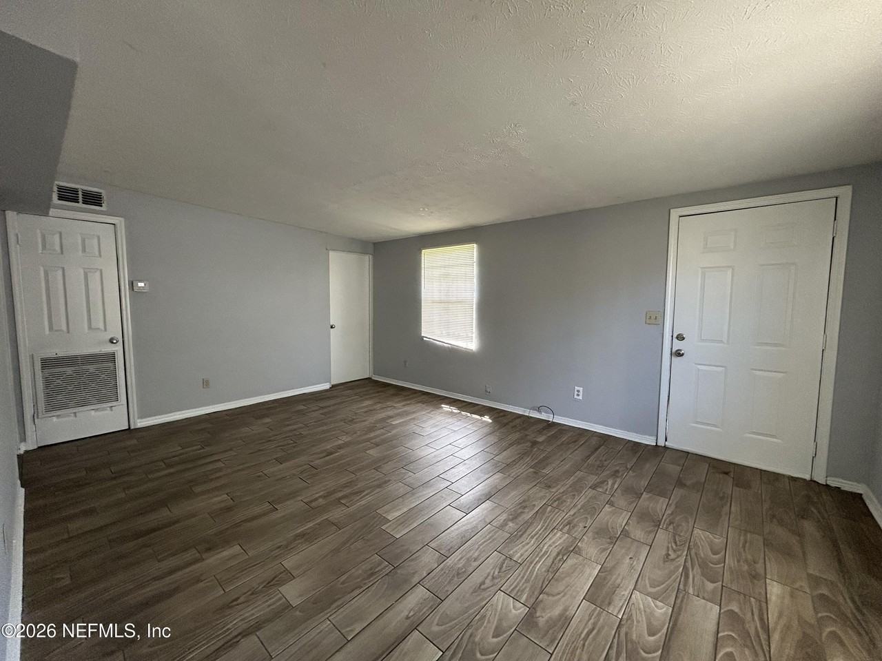 3248 Phyllis St - Photo 2 of 9