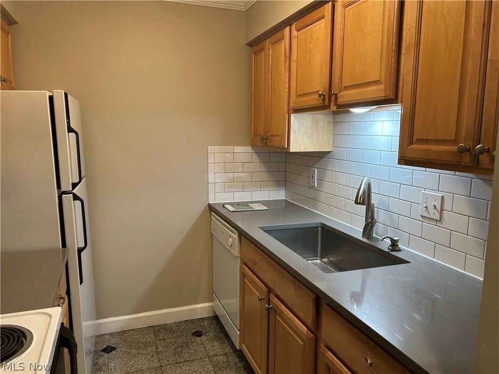 23875 David Dr Unit 106 - Photo 3 of 28