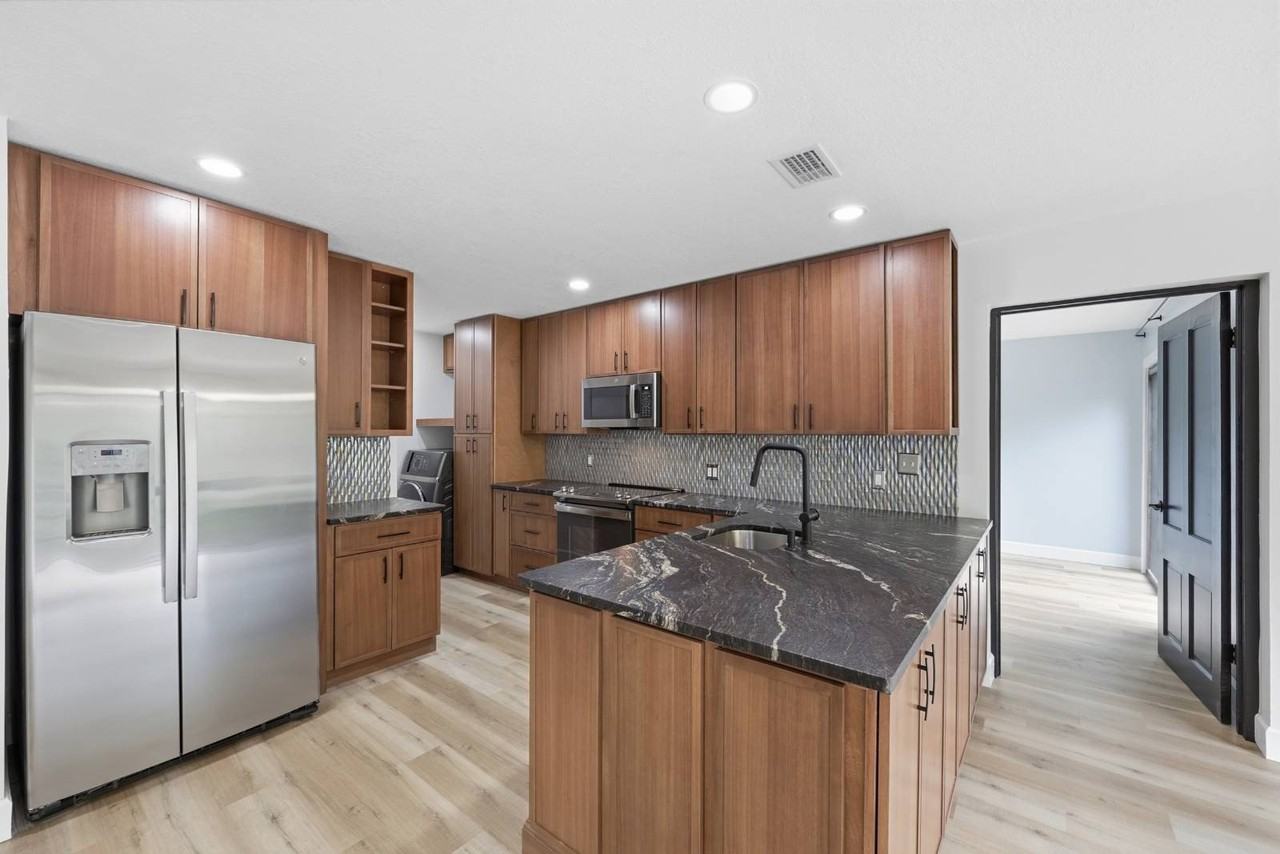 8753 Como Lake Dr - Photo 2 of 27