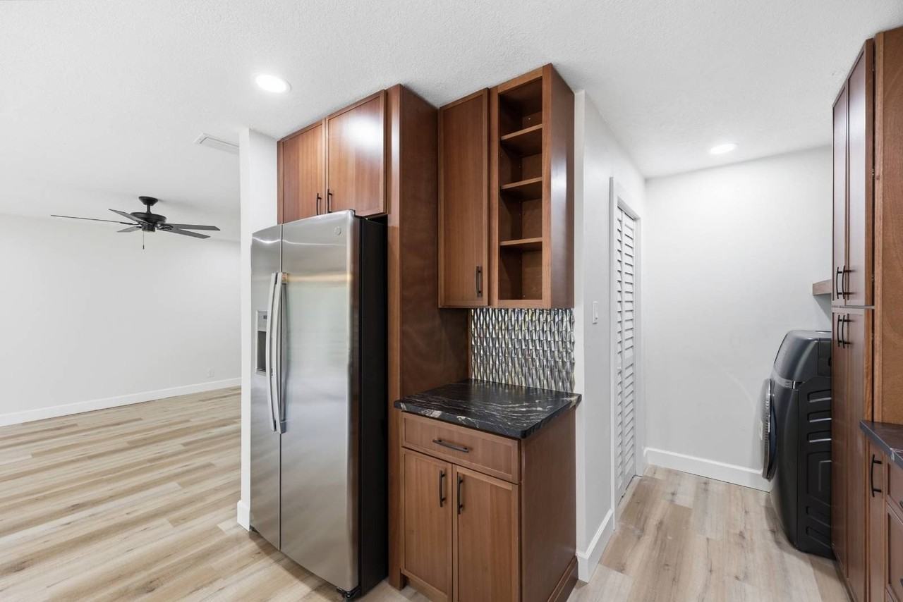 8753 Como Lake Dr - Photo 5 of 27