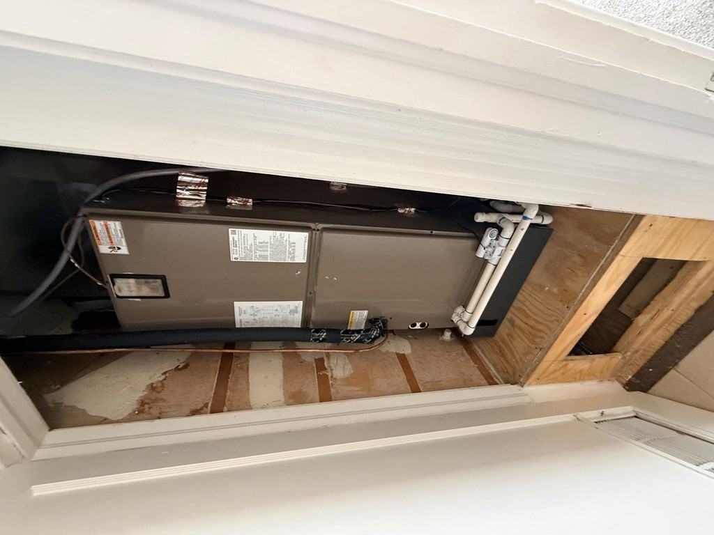 1421 N Lauderdale Ave - Photo 5 of 11