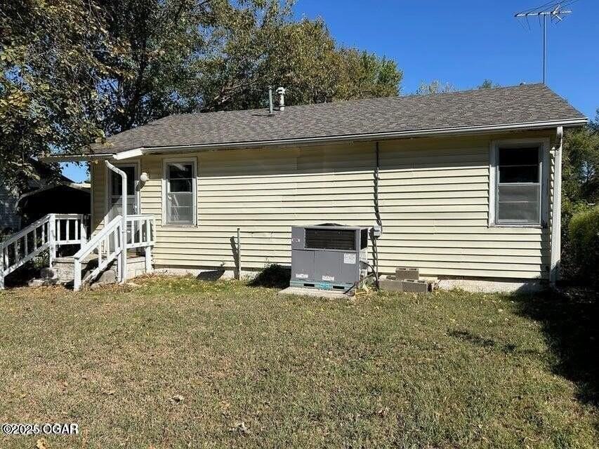 1314 S Washington St - Photo 4 of 6