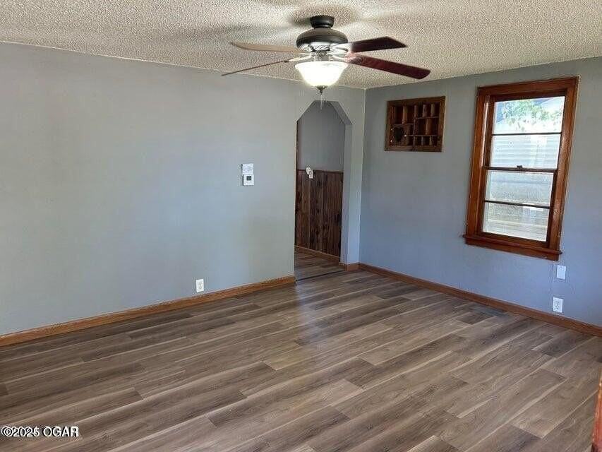 1314 S Washington St - Photo 5 of 6